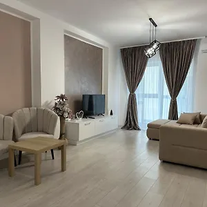 Toscana Апартаменты Отопени